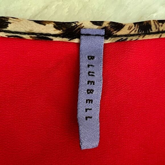 Bluebell red roll tab sleeves blouse size L - Picture 4 of 6